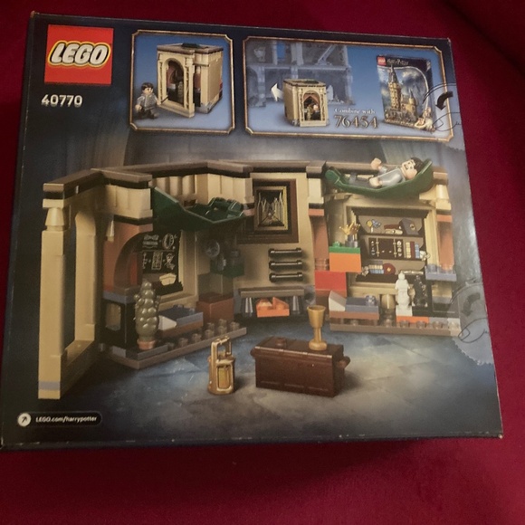 NIB  LEGO Harry Potter 40770 Hogwarts Castle Room of Requirement - Picture 1 of 2